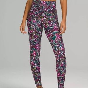 Lululemon base pace high-rise running tight leggings  28” size 0